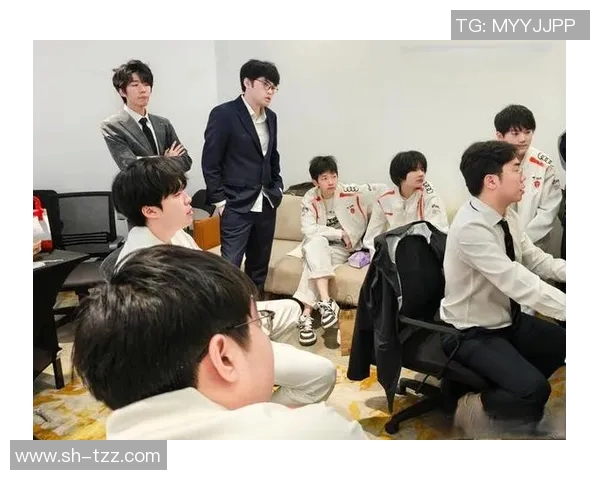 英雄联盟盛宴：深入解析JDG战队的默契配合与战术策略