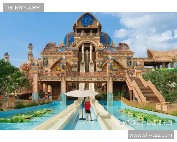 室外泳池周围绿意盎然打造完美度假氛围，尽享清凉夏日时光